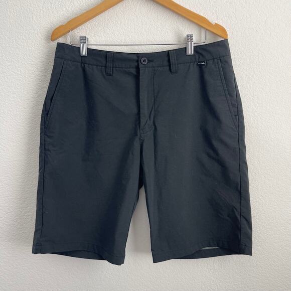 TRAVIS MATHEW Chino Golf Shorts Men 34 Flat Front Comfort Black - Picture 1 of 9